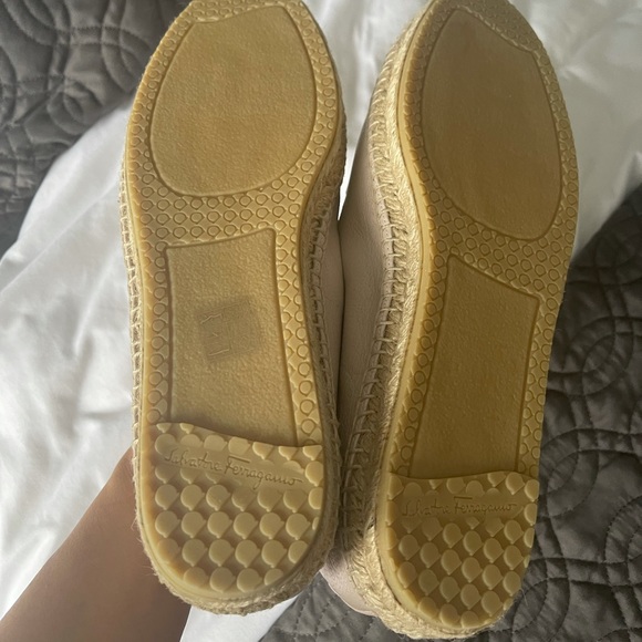 SALVATORE FERRAGAMO
Sannio Leather Espadrilles in Stone - Picture 7 of 8